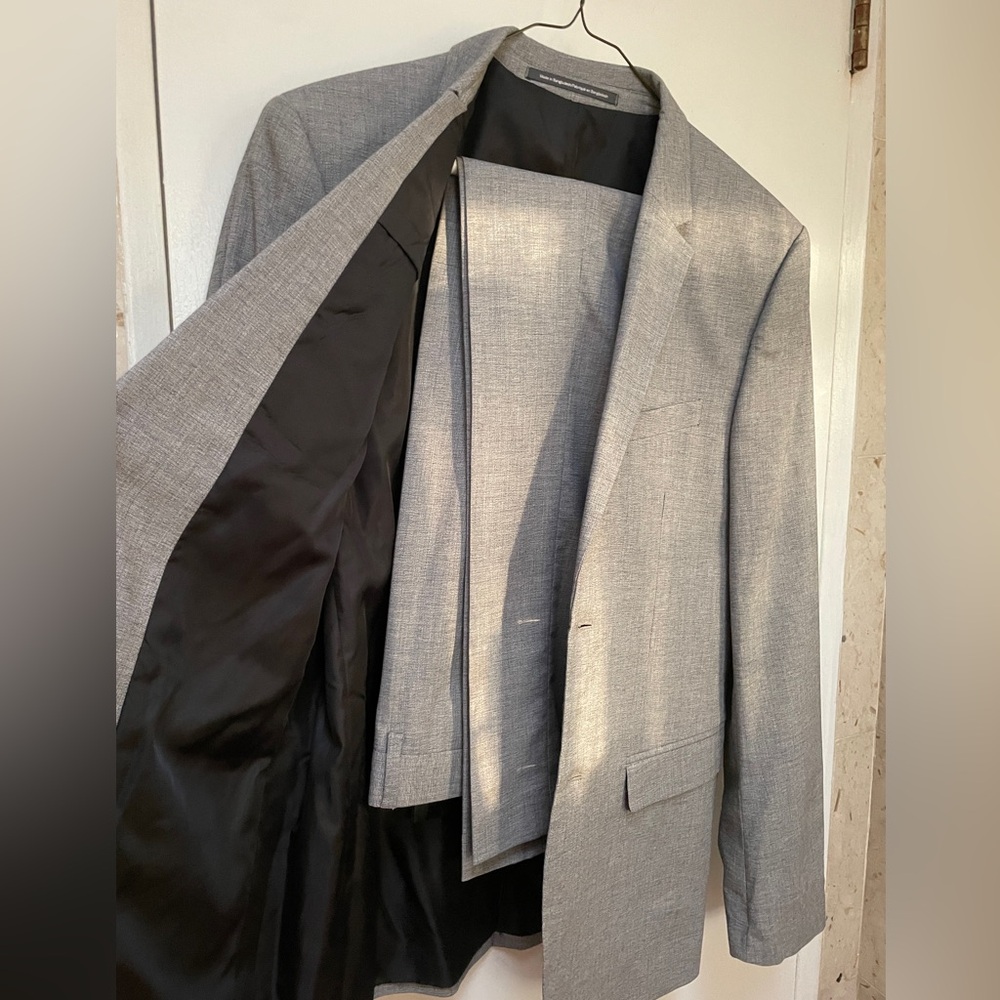 H&M Light Gray Men’s Suit